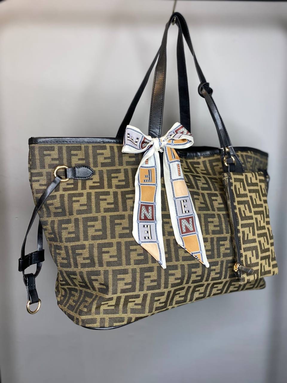 کیف دستی اورسایز فندی پارچه ای