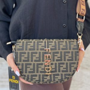 کیف فندی نیم دایره